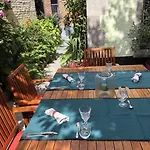 Couque Cuivree Ii Bed & Breakfast