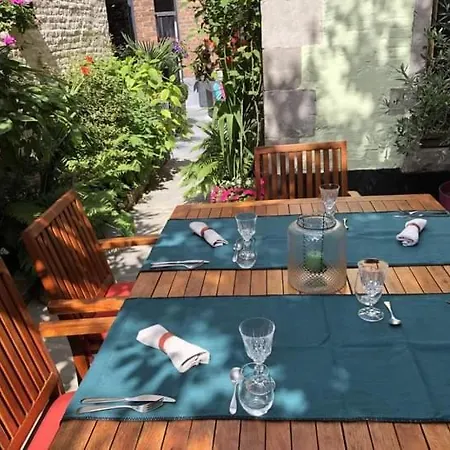 Couque Cuivree Ii Bed & Breakfast